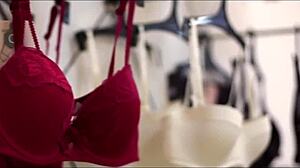 ฉาก#2 สำหรับวิดีโอ: Stepmother Coco Vandi’s perfect breasts are irresistible in this POV experience